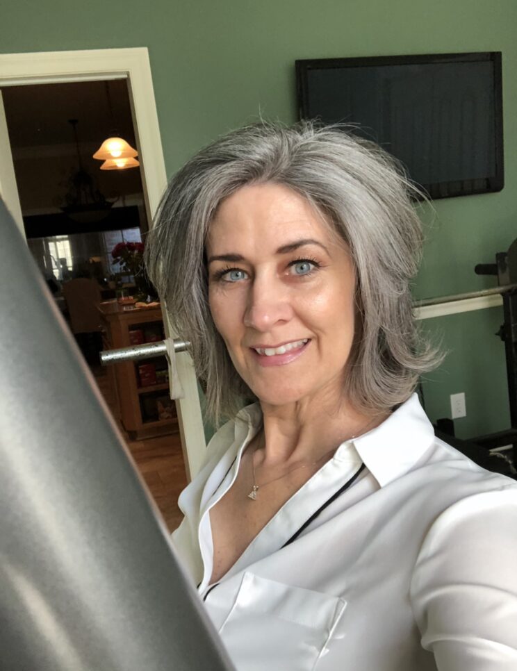gorgeous gray hair transition story www.sparklingsilvers.com