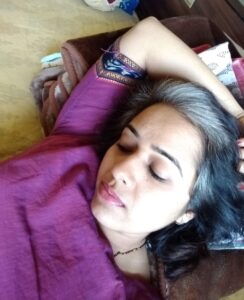 anjana embracing natural grey hair www.sparklingsilvers.com india indian asian